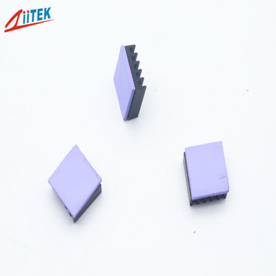 Permukaan lengket tinggi menyadari segel pcb / cpu / led silikon 2W violet termal konduktif pad -50 hingga 200 ℃