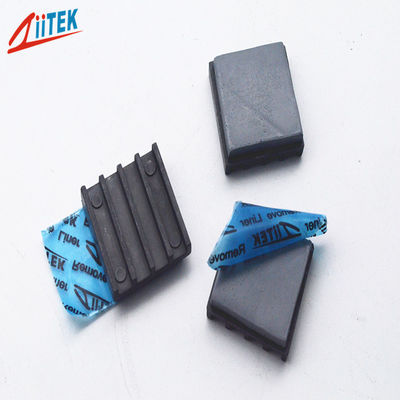 Konstan Dielektrik 4,6 MHz Isolasi Panas Silicone Pad 1,0 mm Bagian Kompleks Modabilitas