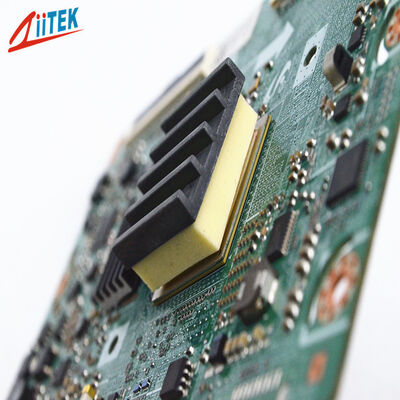 Kinerja yang baik Thermal Gap Filler TIF ™ 150-19S Keramik PAD Silikon, 55 Shore 00